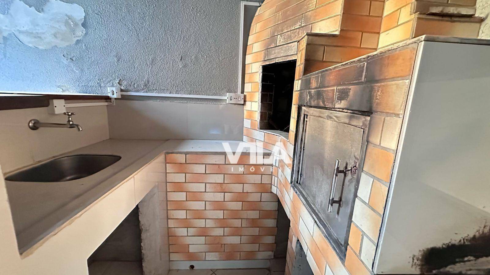 Casa à venda com 3 quartos, 355m² - Foto 7