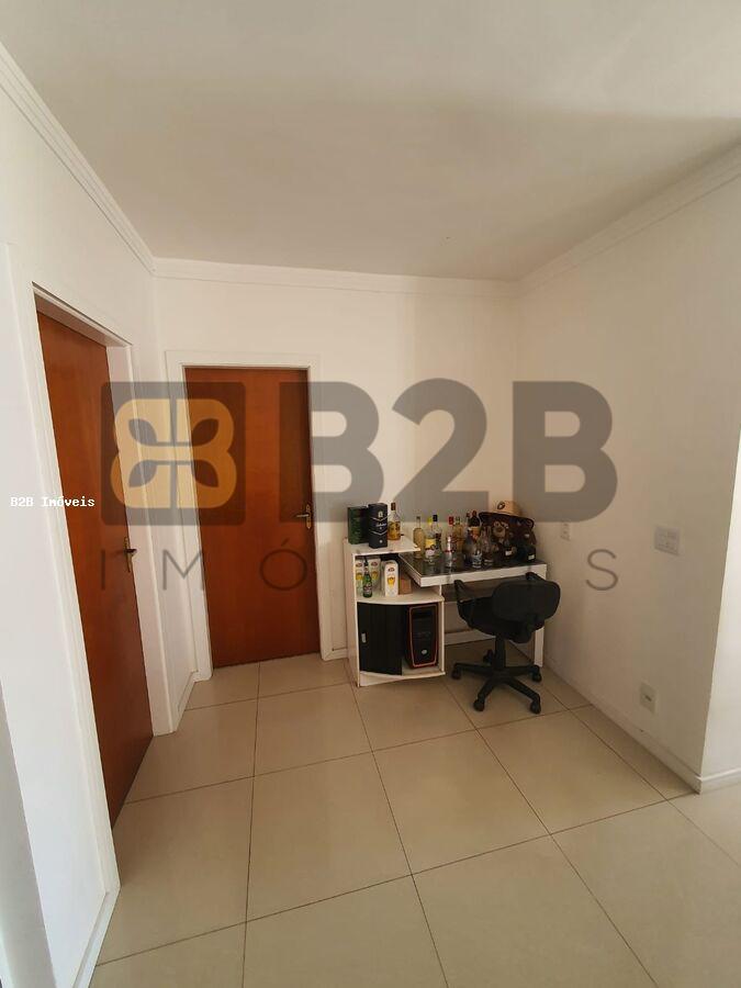 Casa à venda com 5 quartos, 158m² - Foto 16