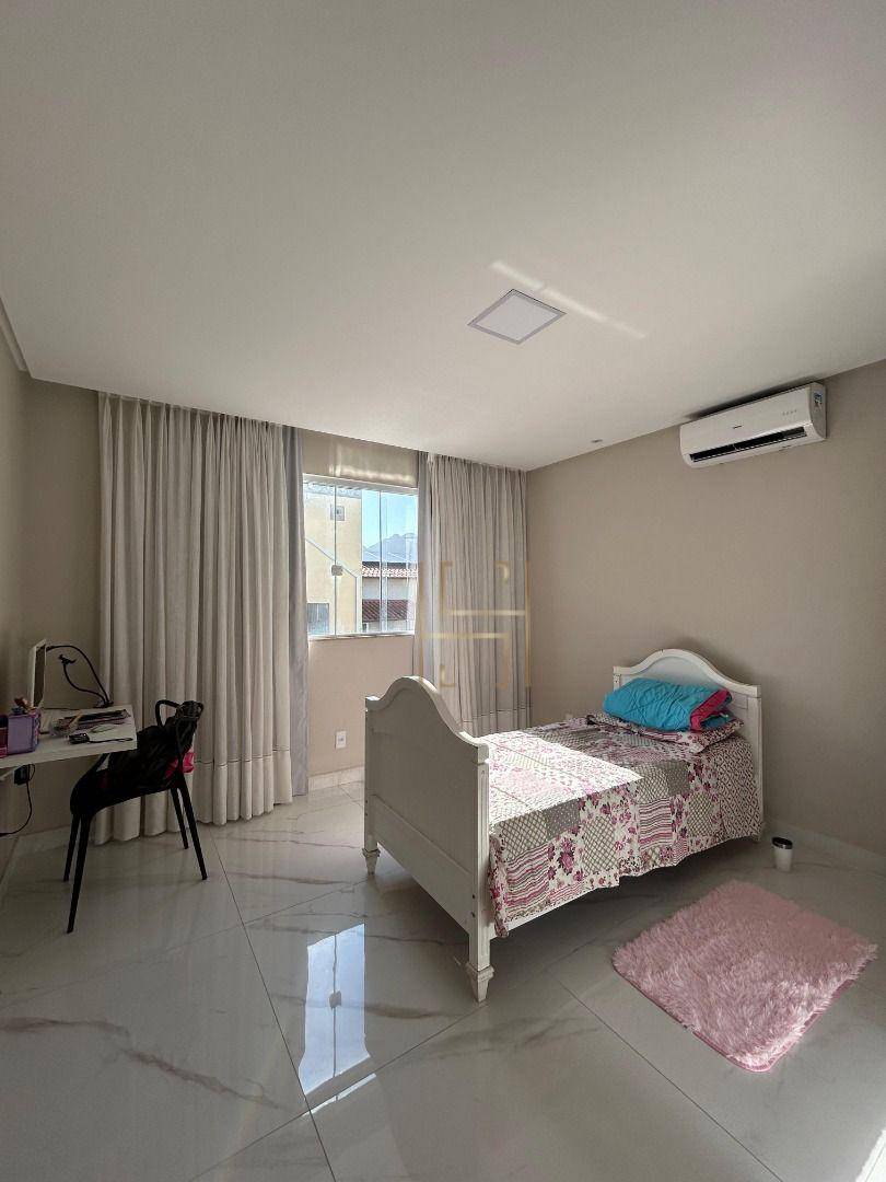 Casa, 3 quartos, 180 m² - Foto 2