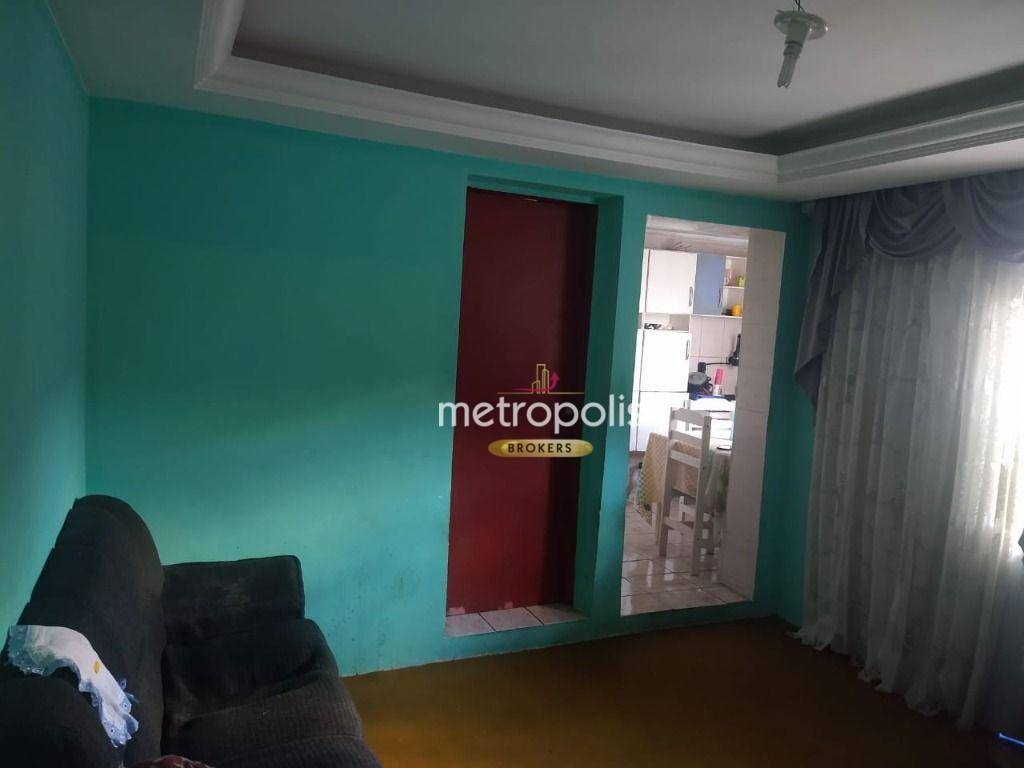 Sobrado à venda com 4 quartos, 180m² - Foto 1