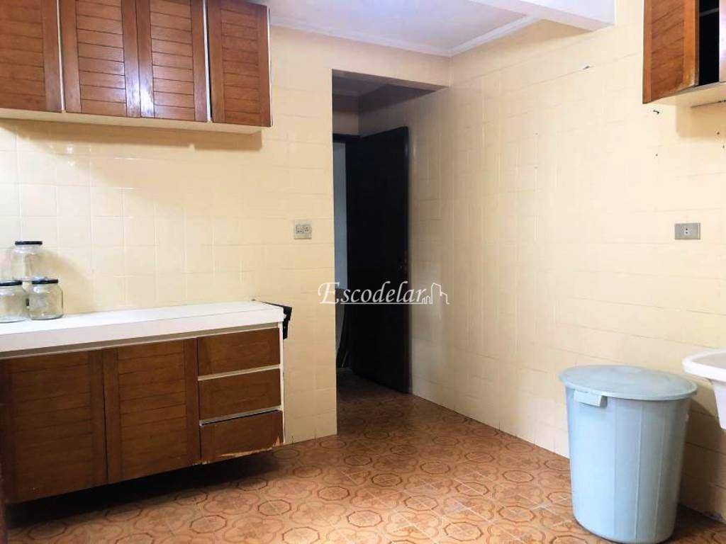 Sobrado à venda com 3 quartos, 303m² - Foto 11