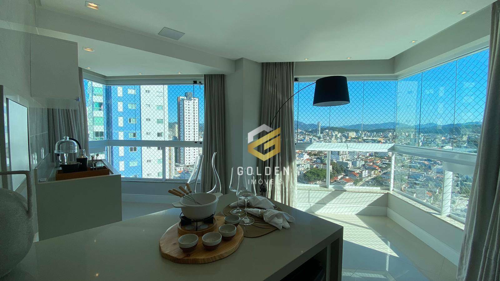 Apartamento à venda com 3 quartos, 136m² - Foto 7