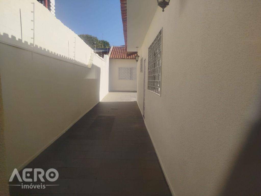 Casa para alugar com 3 quartos, 184m² - Foto 39