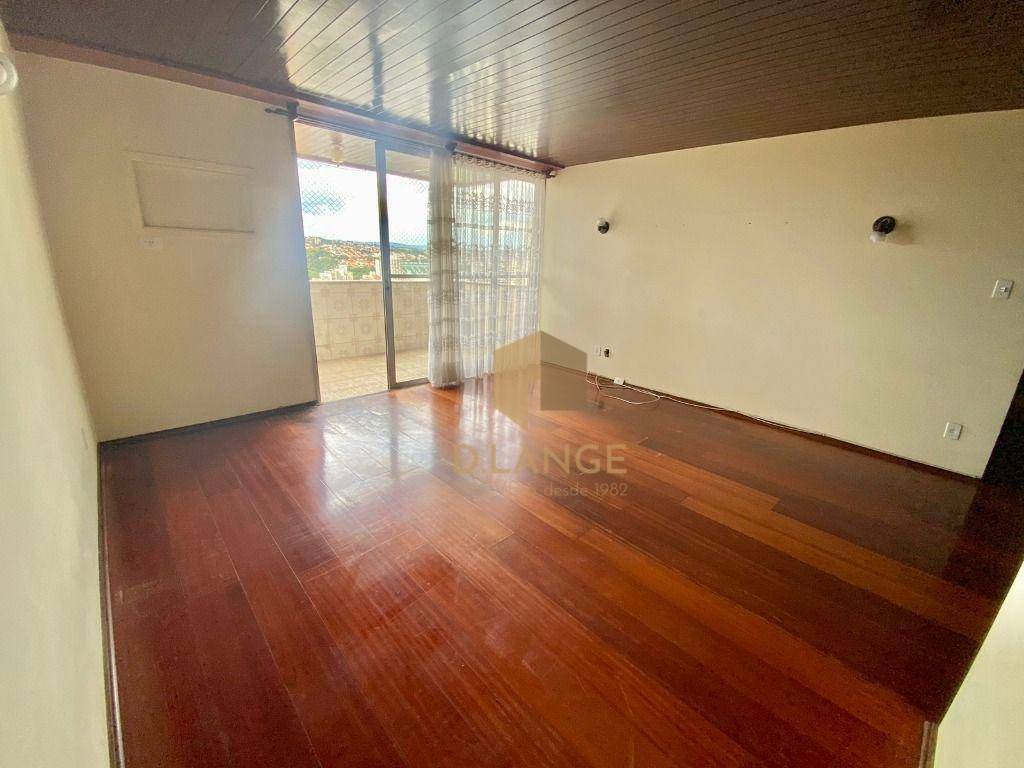 Apartamento à venda com 3 quartos, 140m² - Foto 1