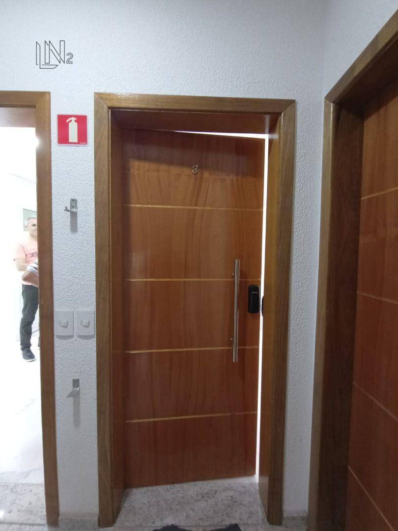 Apartamento para alugar com 2 quartos, 51m² - Foto 32