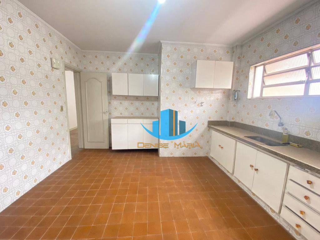 Apartamento à venda com 3 quartos, 140m² - Foto 19