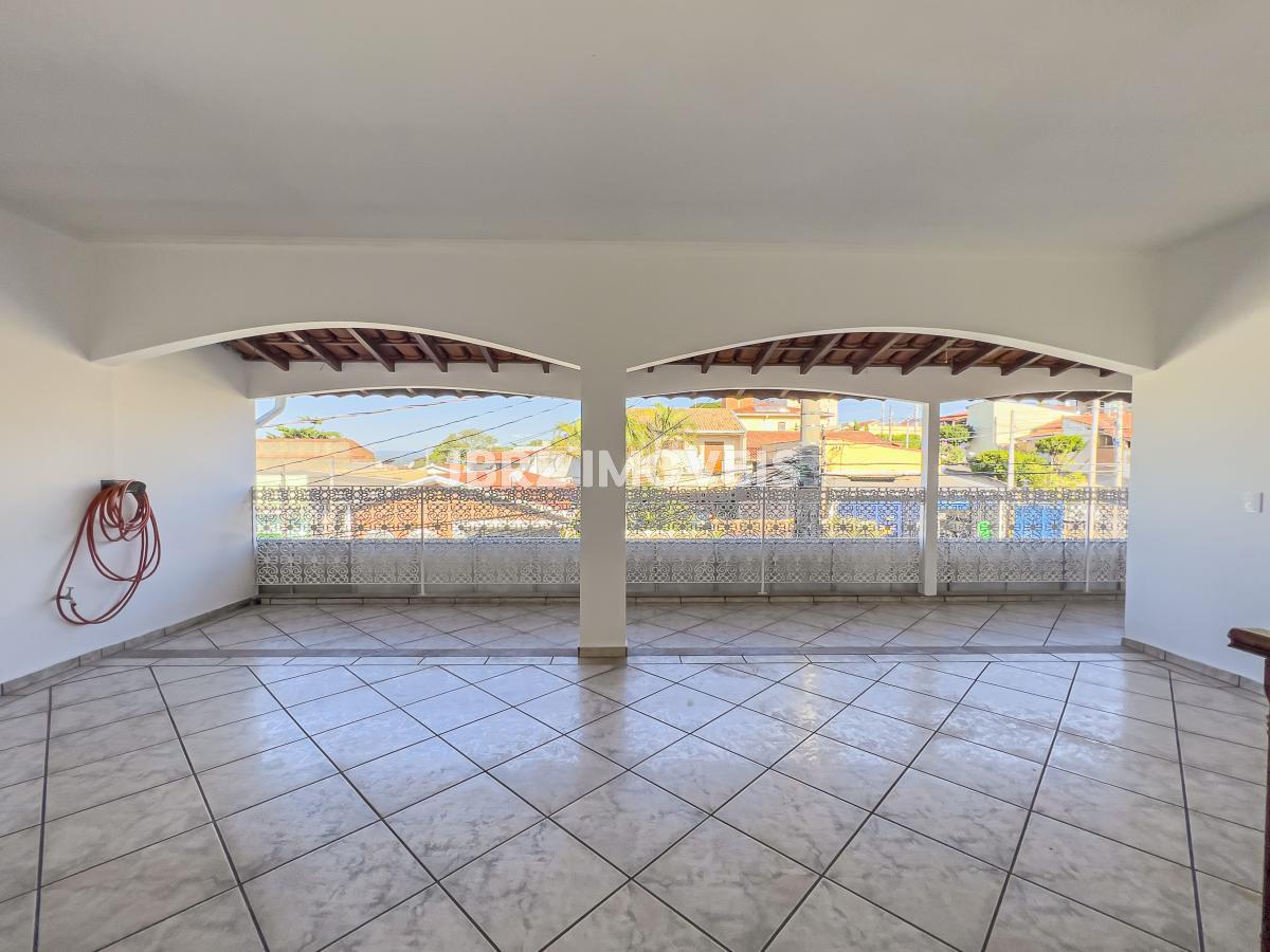 Casa à venda com 3 quartos, 379m² - Foto 41