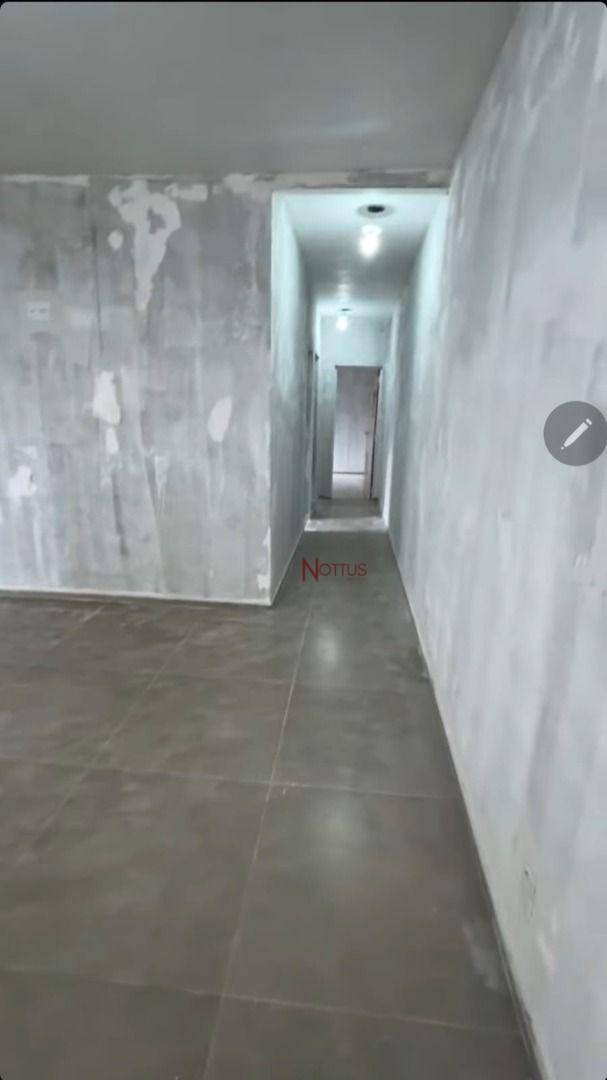 Casa à venda com 2 quartos, 55m² - Foto 5