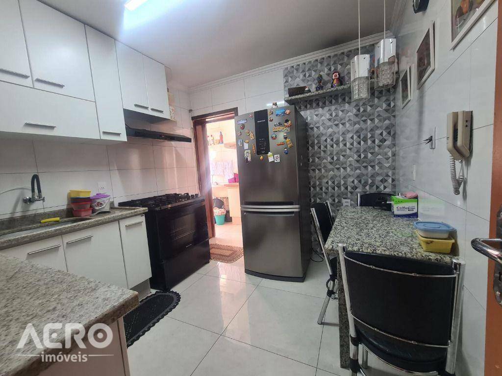 Apartamento à venda com 2 quartos, 72m² - Foto 11