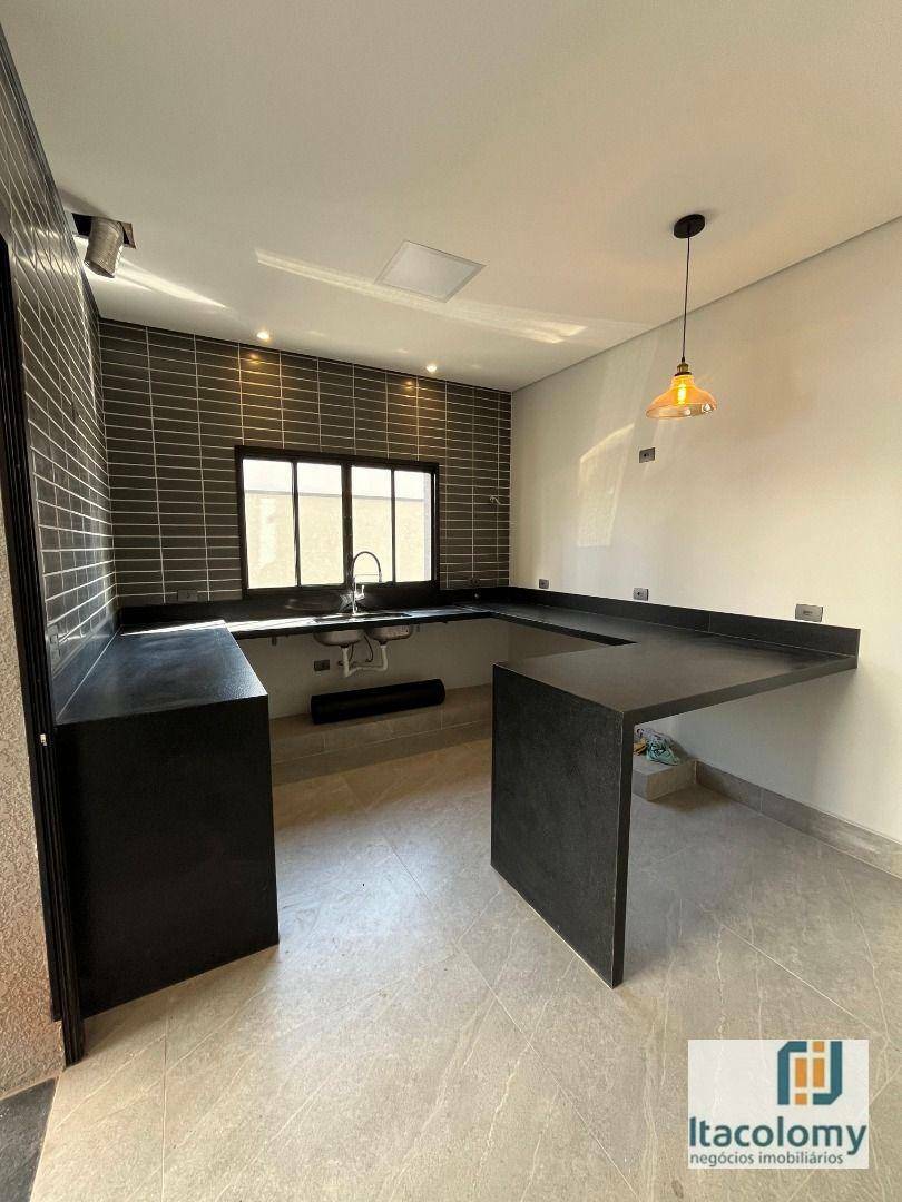 Casa de Condomínio à venda com 3 quartos, 150m² - Foto 3