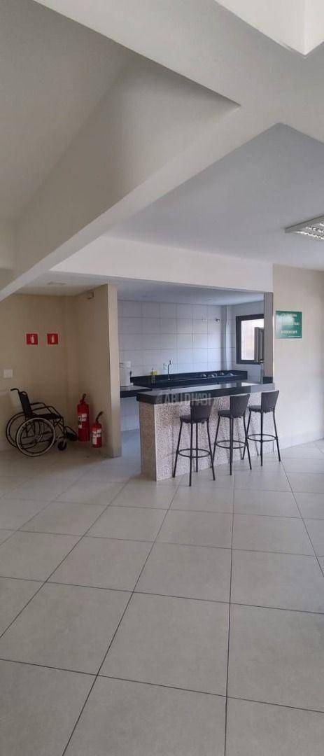 Apartamento à venda com 2 quartos, 78m² - Foto 32