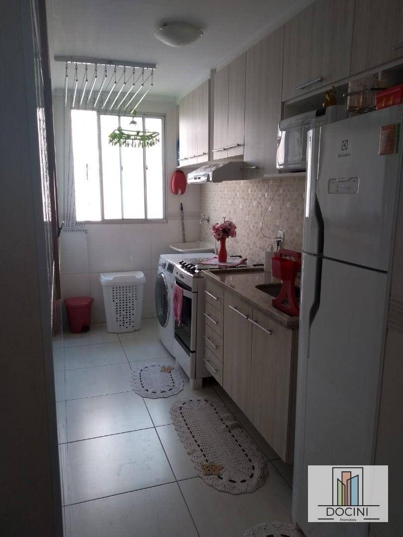 Apartamento à venda com 2 quartos, 50m² - Foto 2