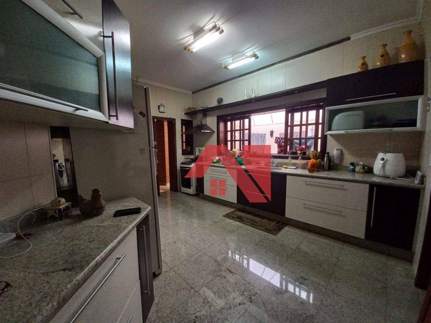 Casa à venda com 3 quartos, 415m² - Foto 29