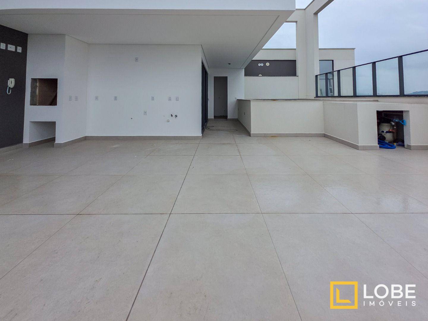 Cobertura à venda com 3 quartos, 301m² - Foto 4