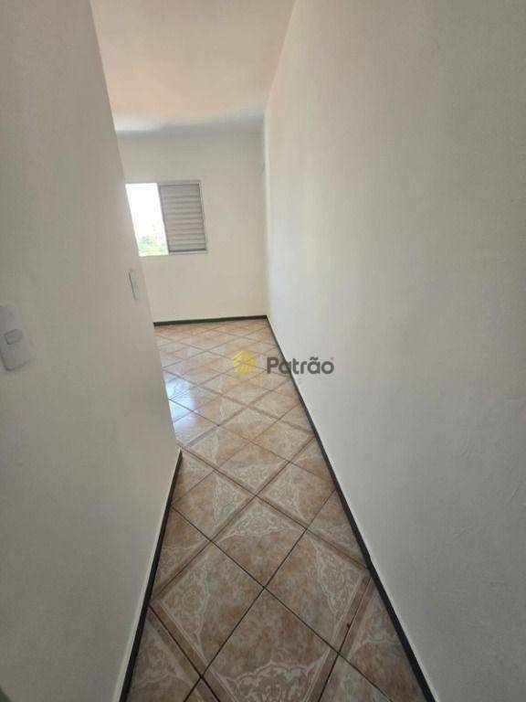 Sobrado à venda com 2 quartos, 174m² - Foto 42