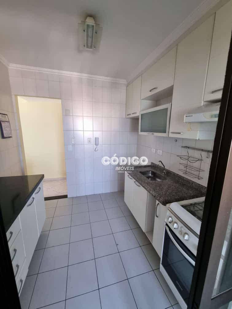 Apartamento à venda com 3 quartos, 64m² - Foto 13