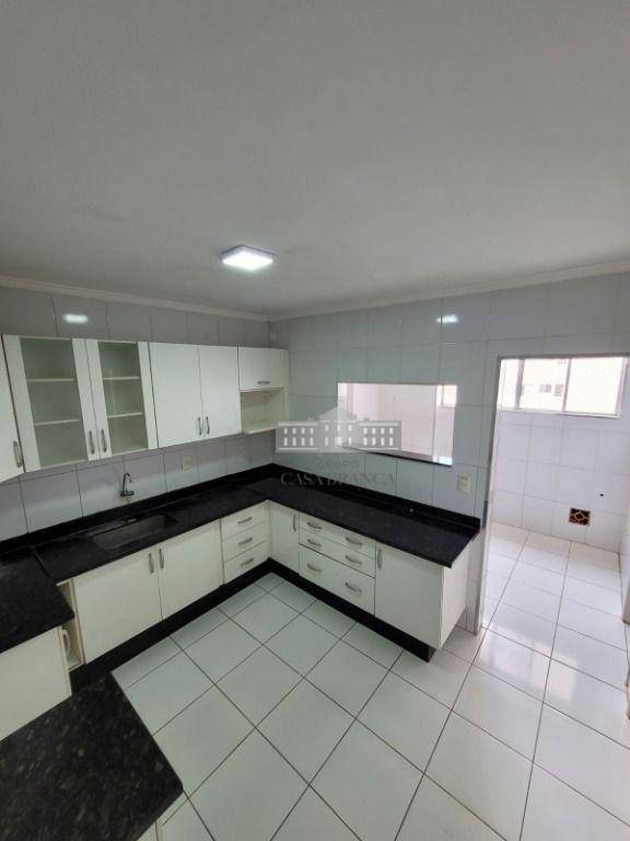 Apartamento para alugar com 3 quartos, 85m² - Foto 7