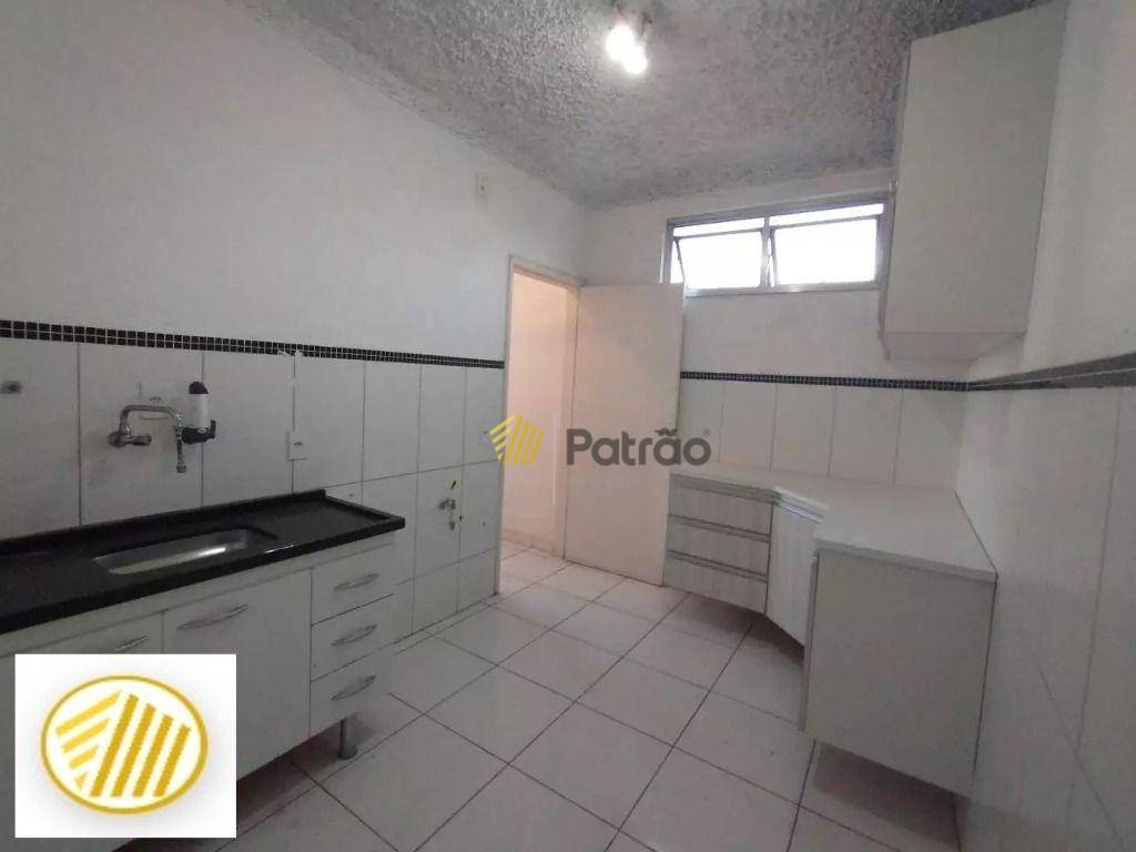 Apartamento à venda com 2 quartos, 74m² - Foto 5