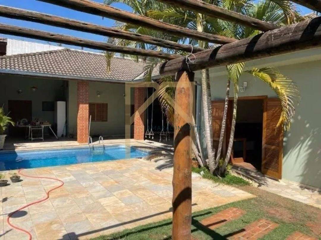 Casa à venda com 5 quartos, 400m² - Foto 2