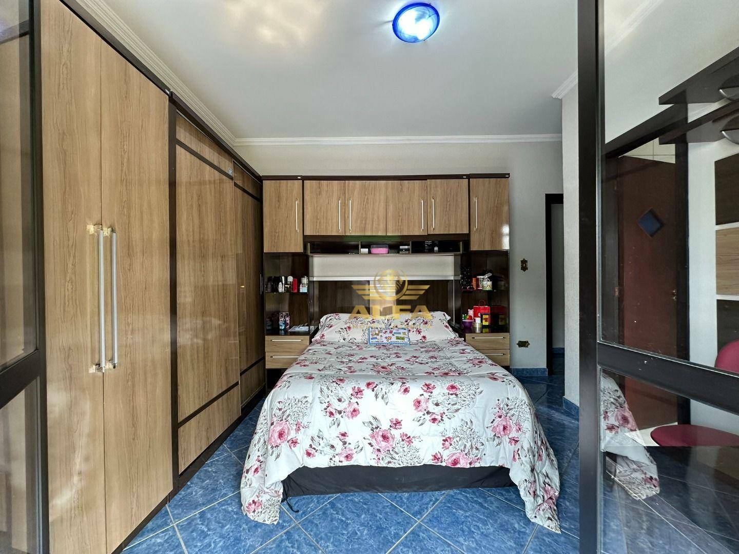 Casa à venda com 9 quartos, 328m² - Foto 34