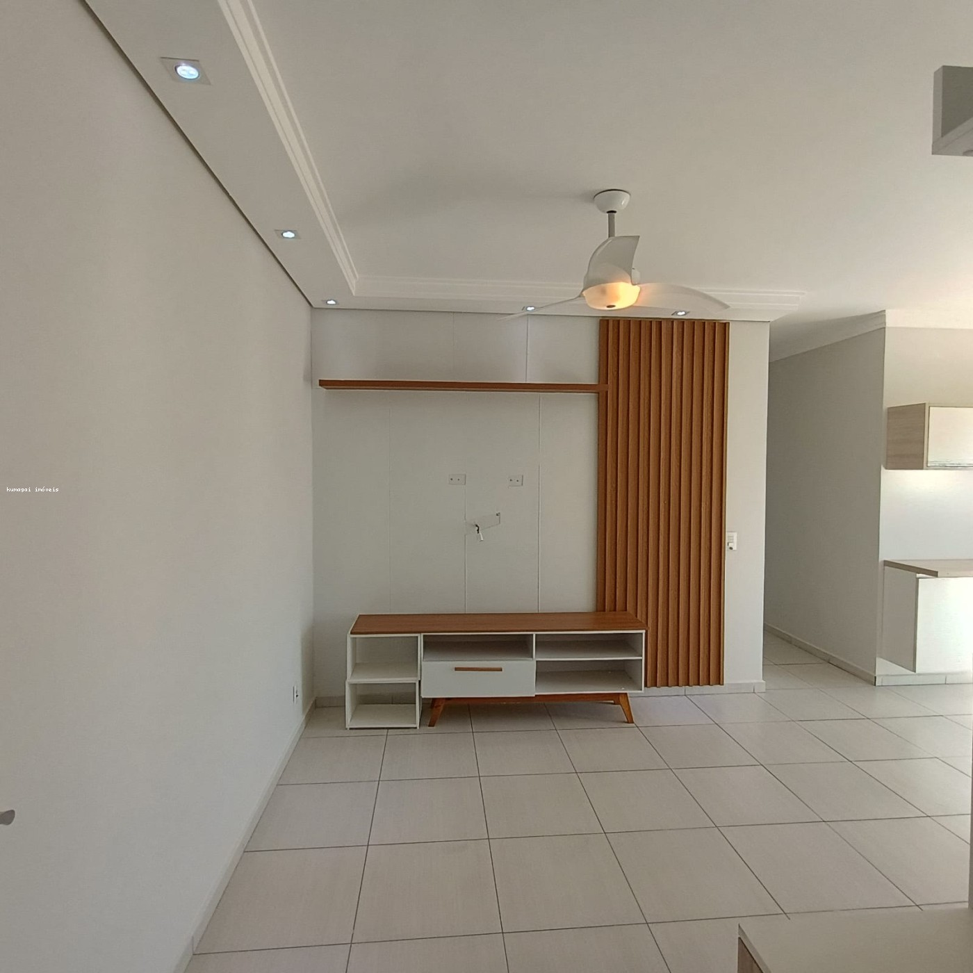 Apartamento para alugar com 3 quartos, 75m² - Foto 2