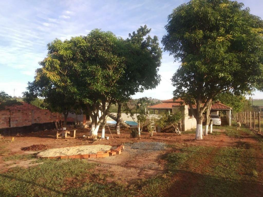 Fazenda à venda com 3 quartos, 1000m² - Foto 2