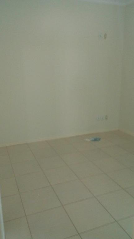 Casa de Condomínio para alugar com 3 quartos, 220m² - Foto 5