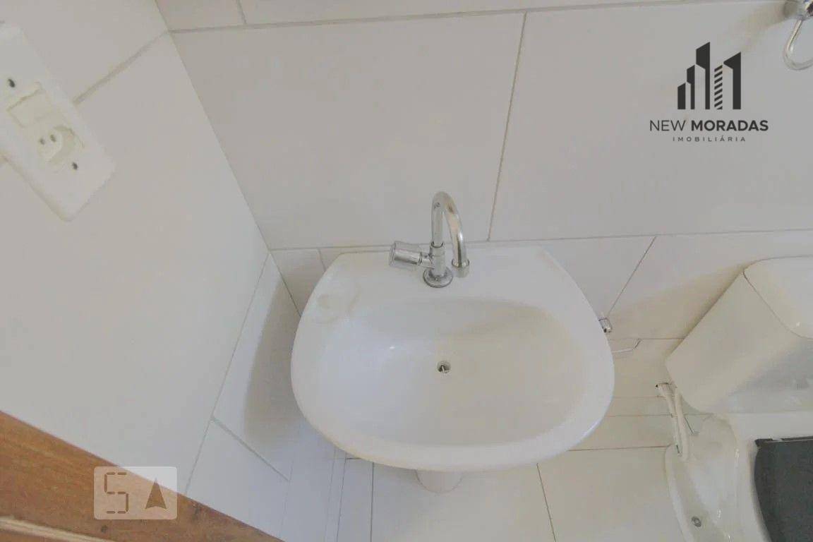 Casa à venda com 3 quartos, 72m² - Foto 19
