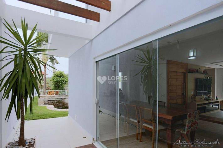 Casa de Condomínio à venda com 4 quartos, 400m² - Foto 9