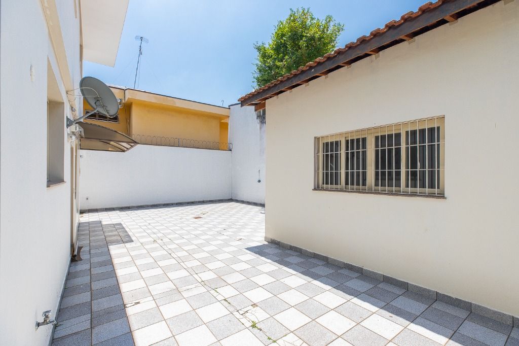 Casa à venda com 4 quartos, 332m² - Foto 15