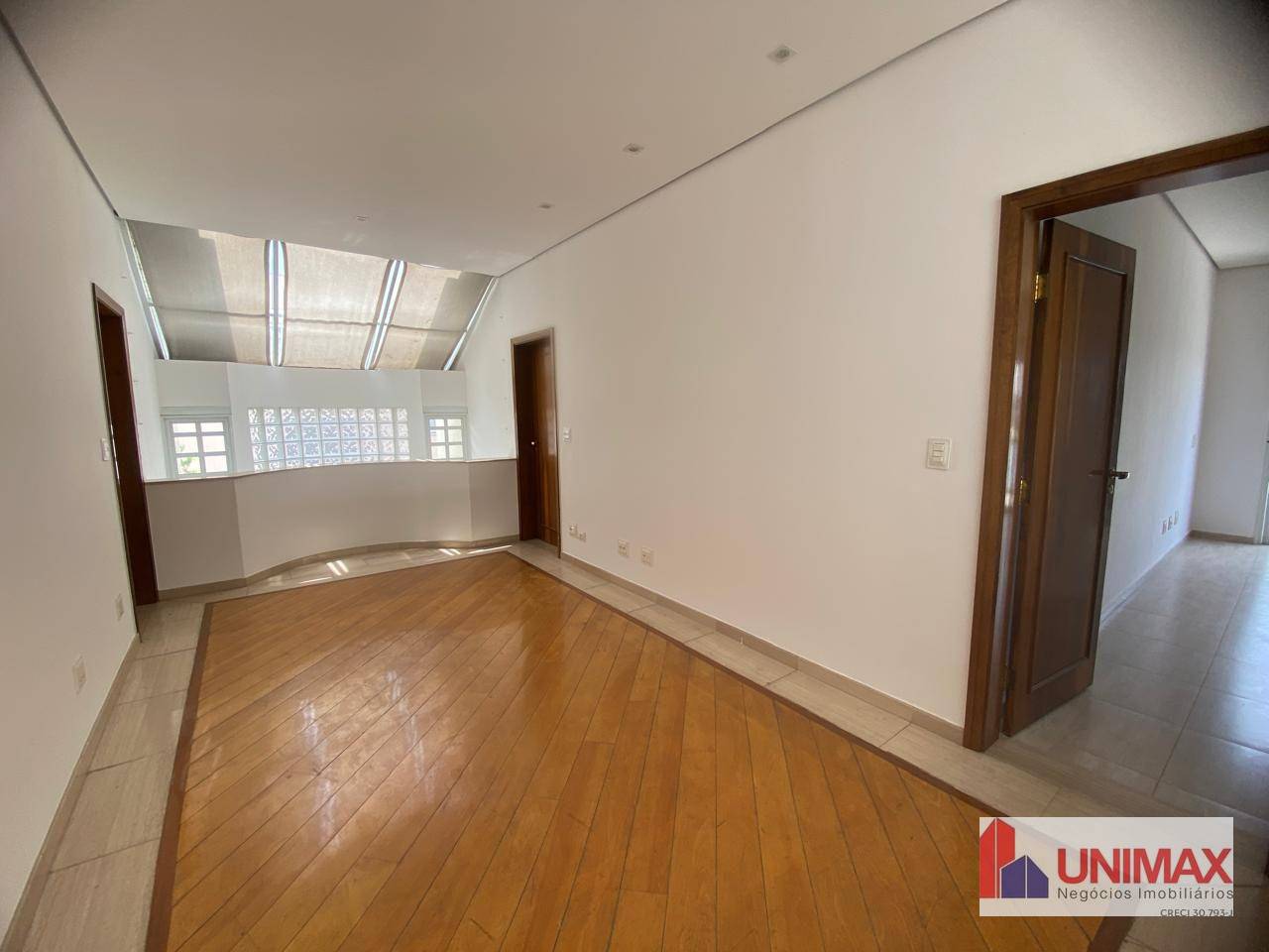 Casa de Condomínio para alugar com 4 quartos, 485m² - Foto 16