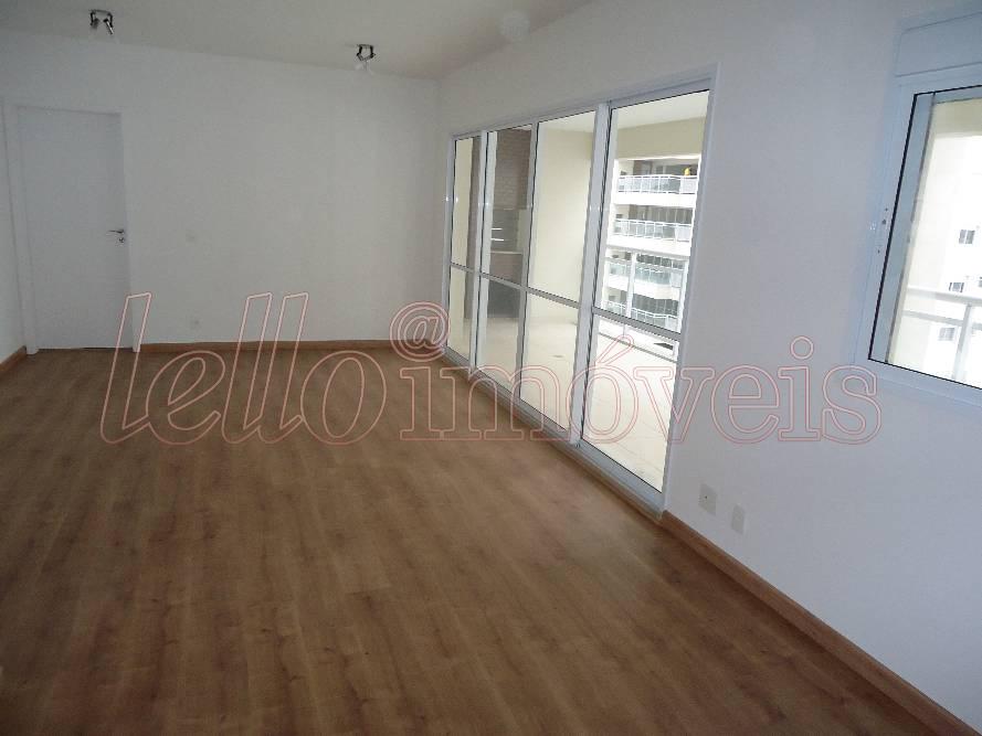 Apartamento para alugar com 3 quartos, 135m² - Foto 2