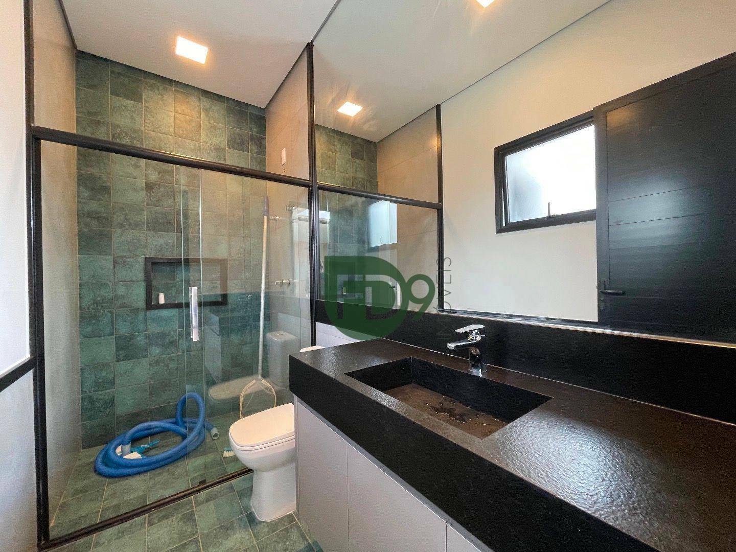 Casa de Condomínio à venda com 4 quartos, 284m² - Foto 17