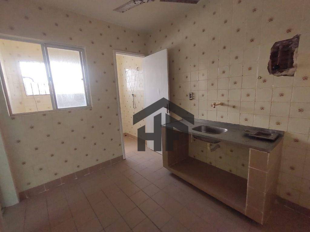 Apartamento à venda com 3 quartos, 76m² - Foto 11