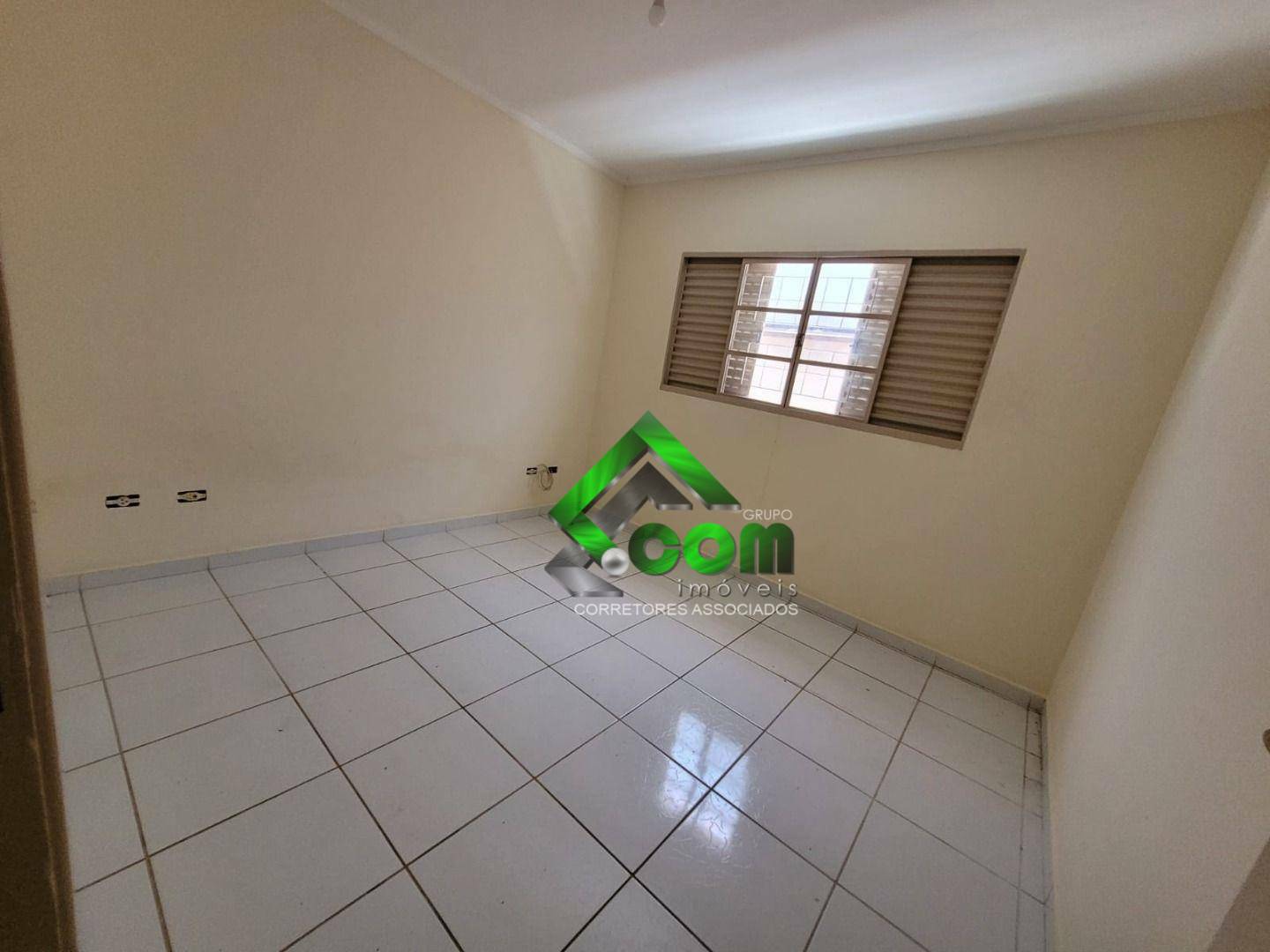 Casa à venda e aluguel com 3 quartos, 170m² - Foto 7