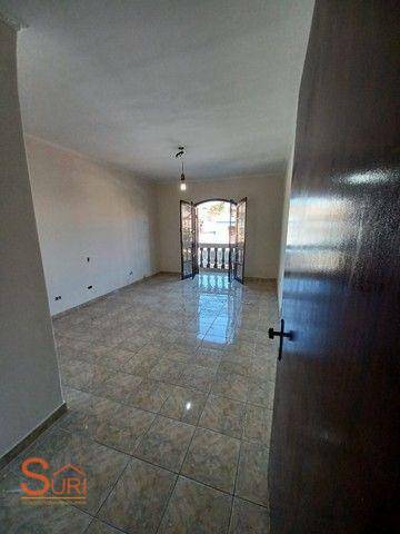 Sobrado à venda com 2 quartos, 165m² - Foto 2