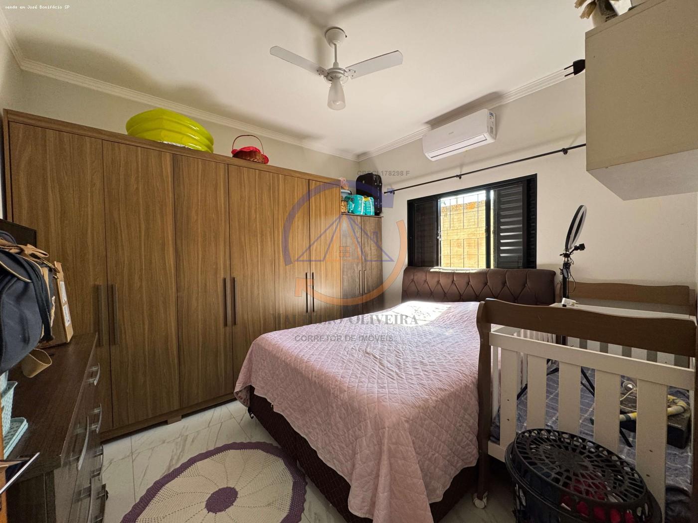 Casa à venda com 1 quarto, 250m² - Foto 7