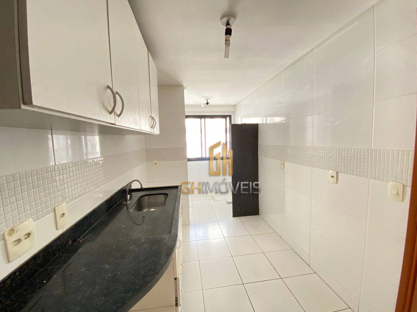 Apartamento à venda com 3 quartos, 86m² - Foto 4