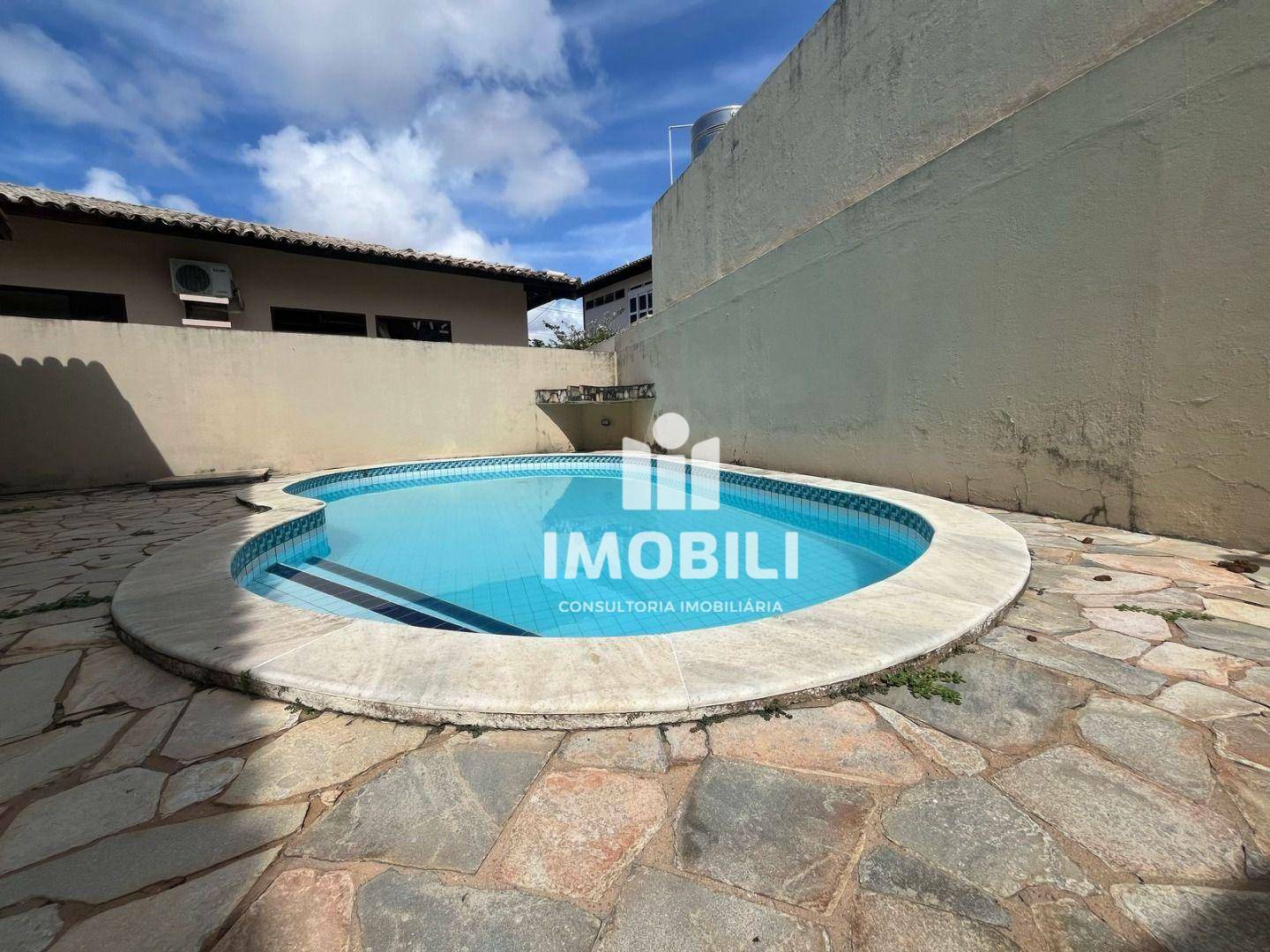 Casa de Condomínio à venda com 4 quartos, 325m² - Foto 5