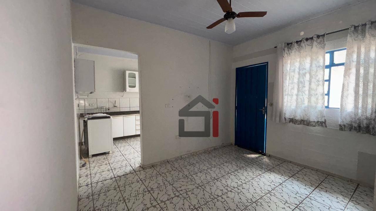 Casa para alugar com 2 quartos - Foto 1