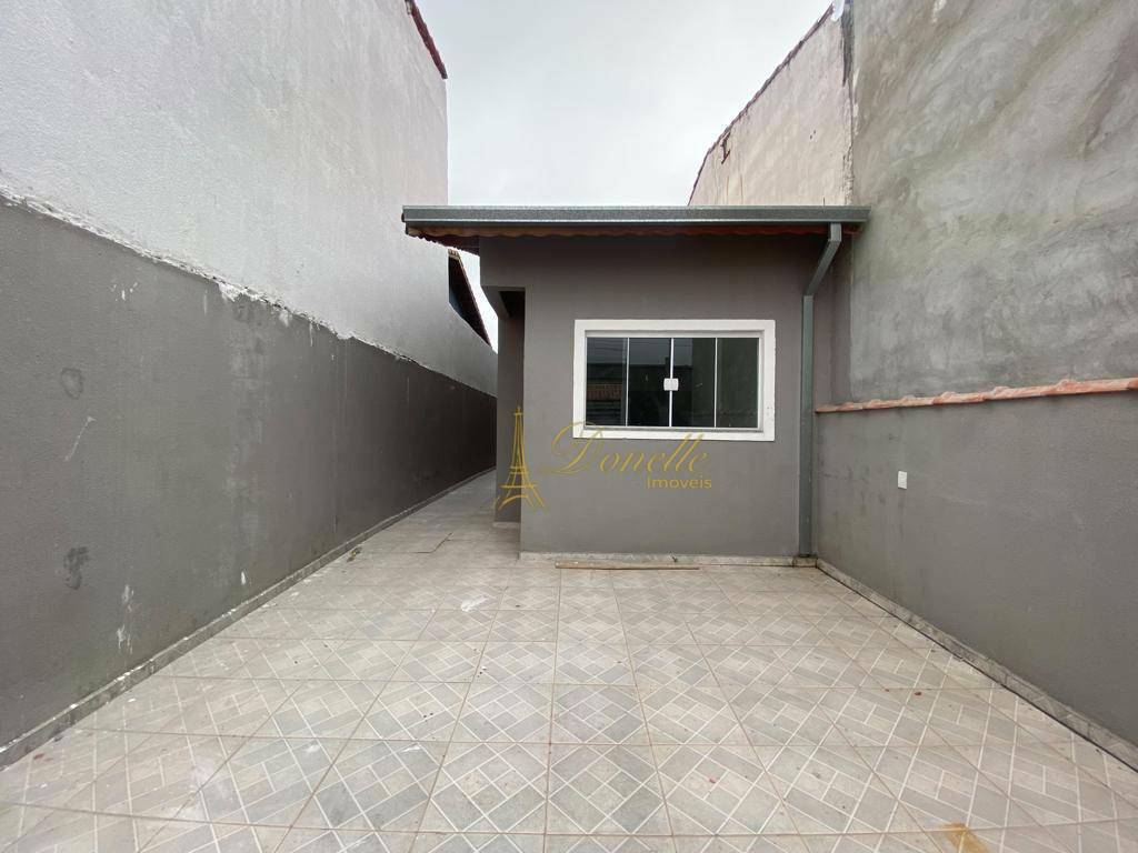 Casa à venda com 2 quartos, 70m² - Foto 27