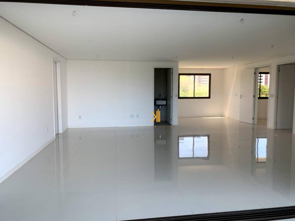 Apartamento à venda com 4 quartos, 259m² - Foto 4