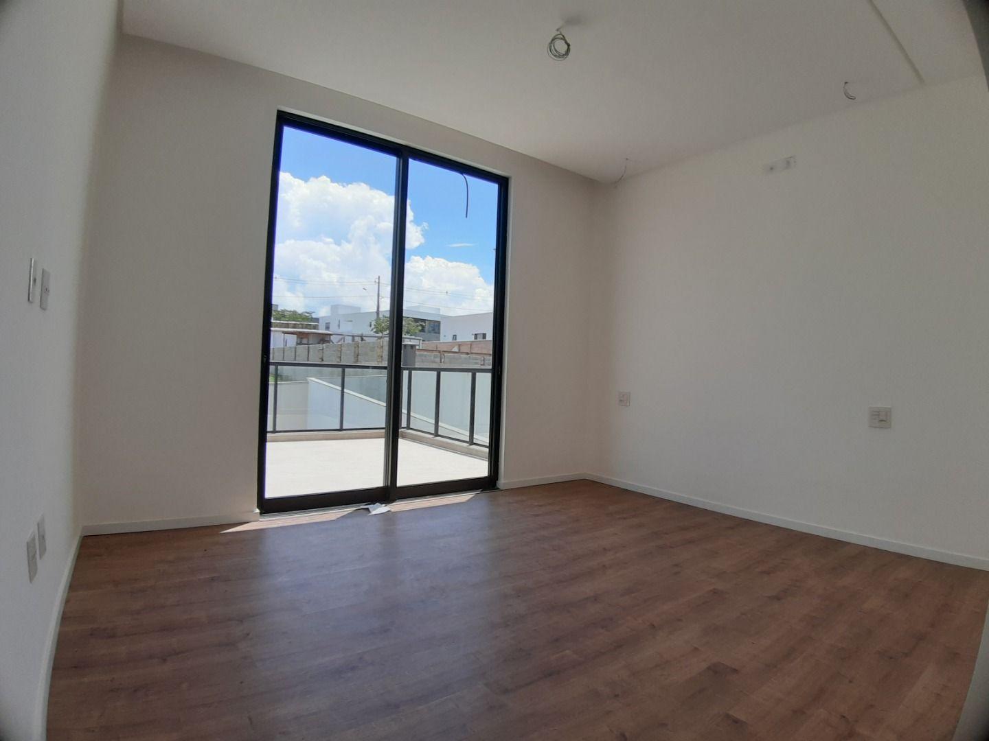 Casa à venda com 4 quartos, 330m² - Foto 40