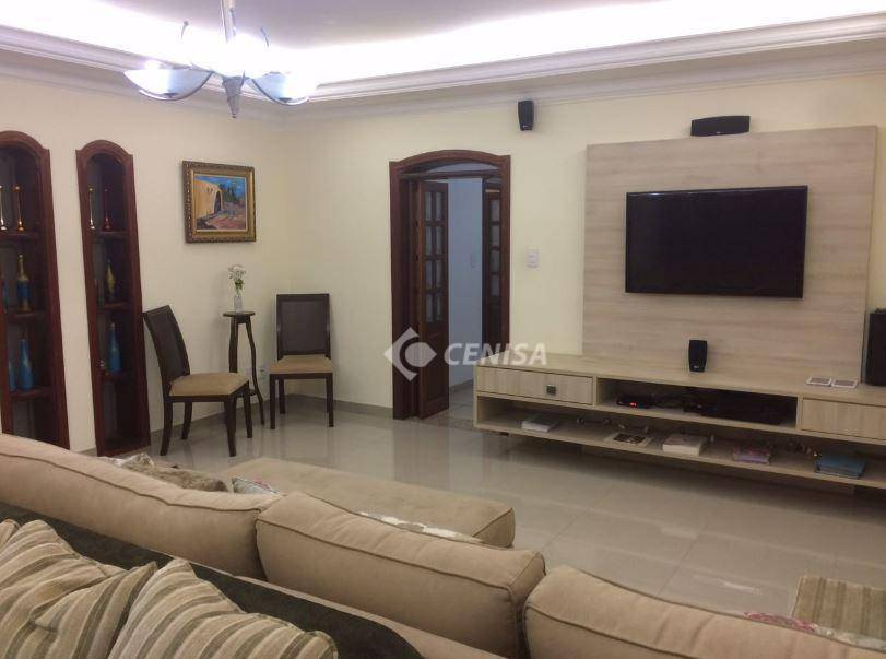 Casa à venda com 5 quartos, 608m² - Foto 2