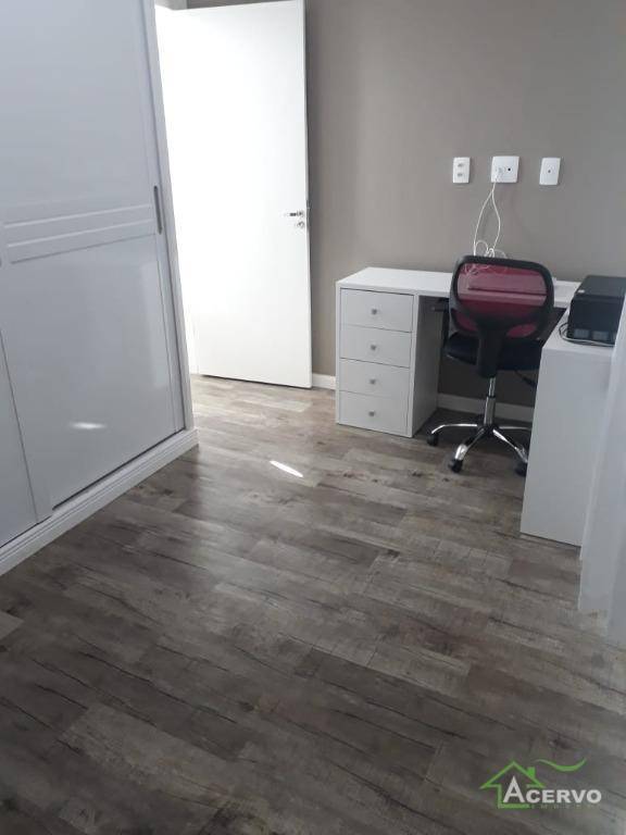 Casa à venda com 3 quartos, 180m² - Foto 18