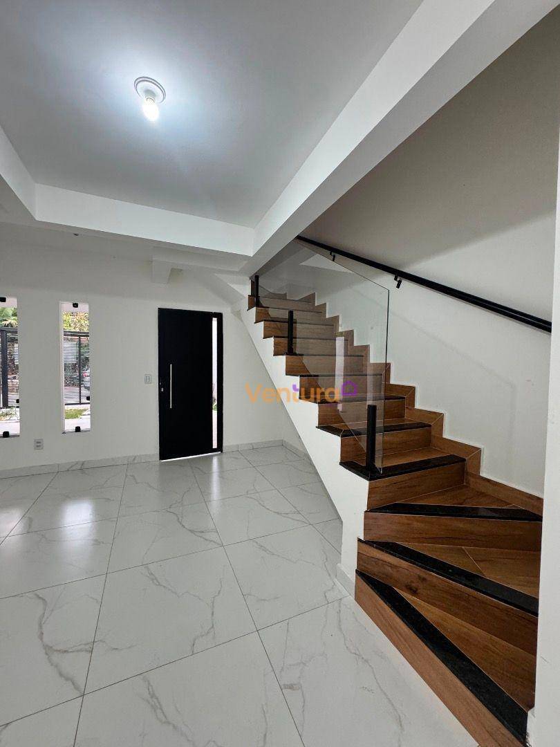 Casa, 3 quartos, 107 m² - Foto 2