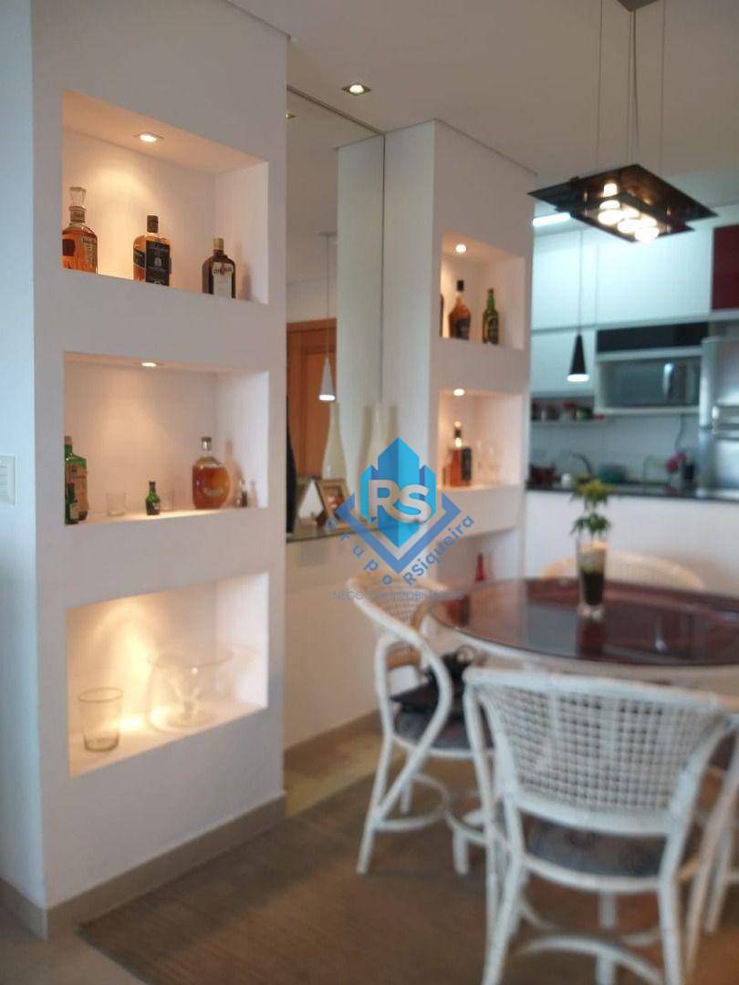 Apartamento à venda com 2 quartos, 70m² - Foto 4