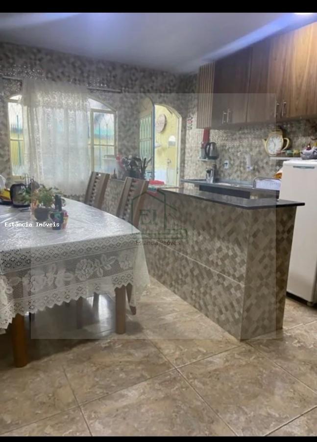 Casa à venda com 4 quartos, 250m² - Foto 17