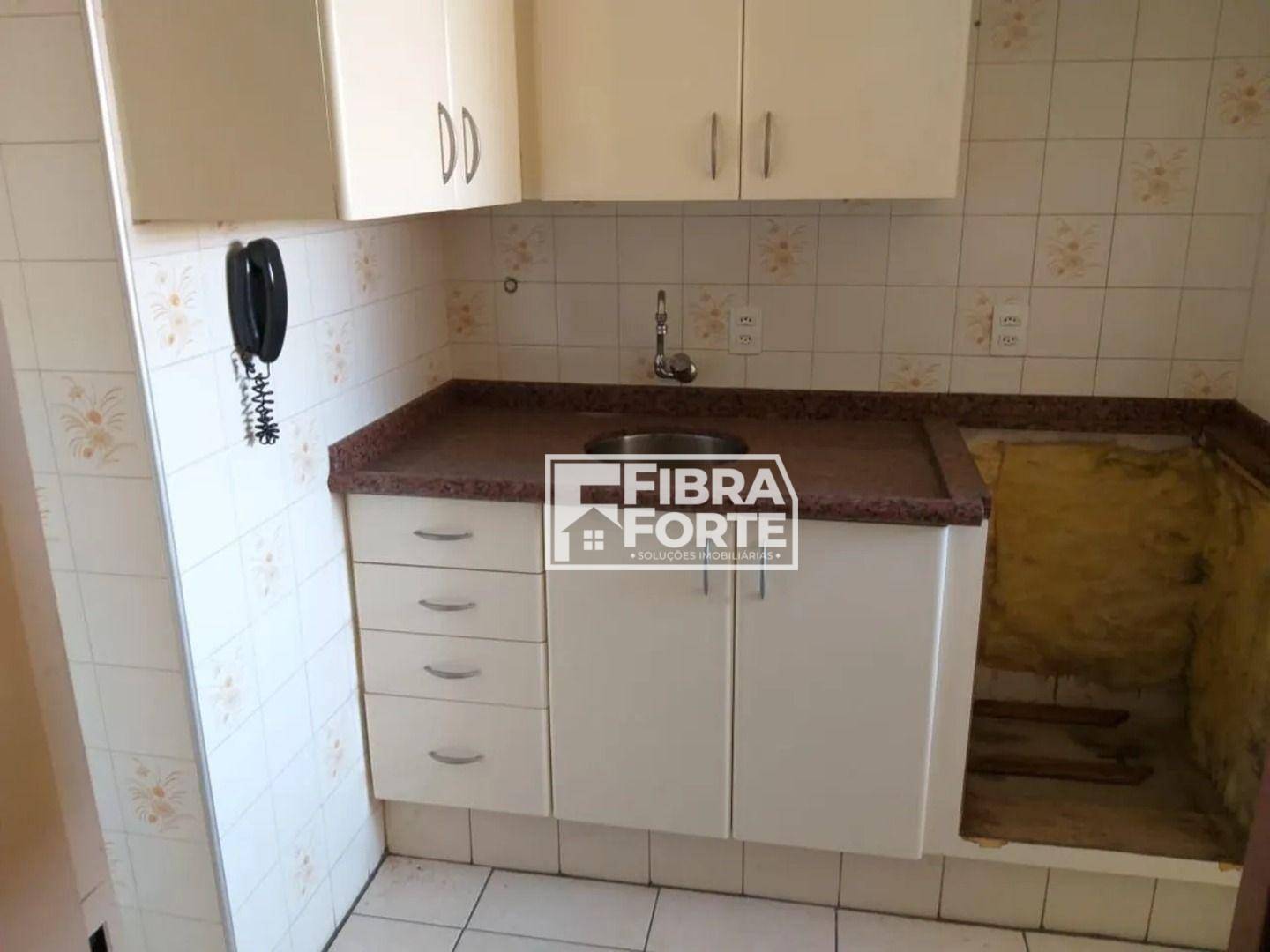 Apartamento à venda com 1 quarto, 42m² - Foto 7