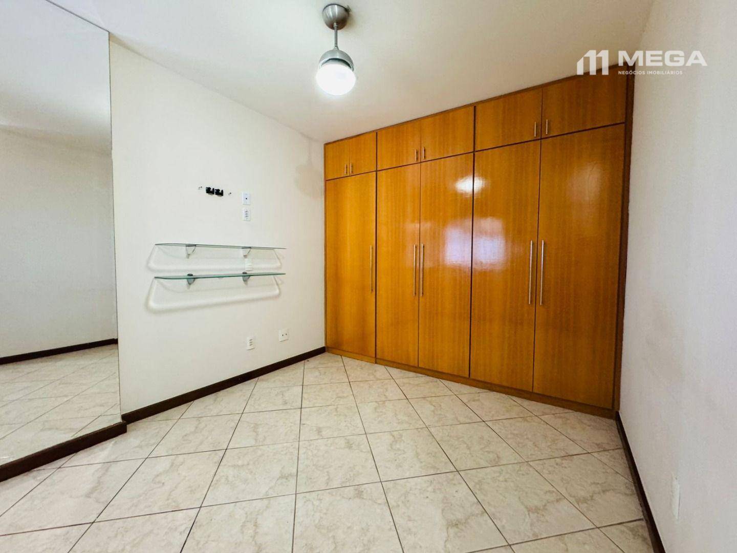 Apartamento para alugar com 3 quartos, 130m² - Foto 8